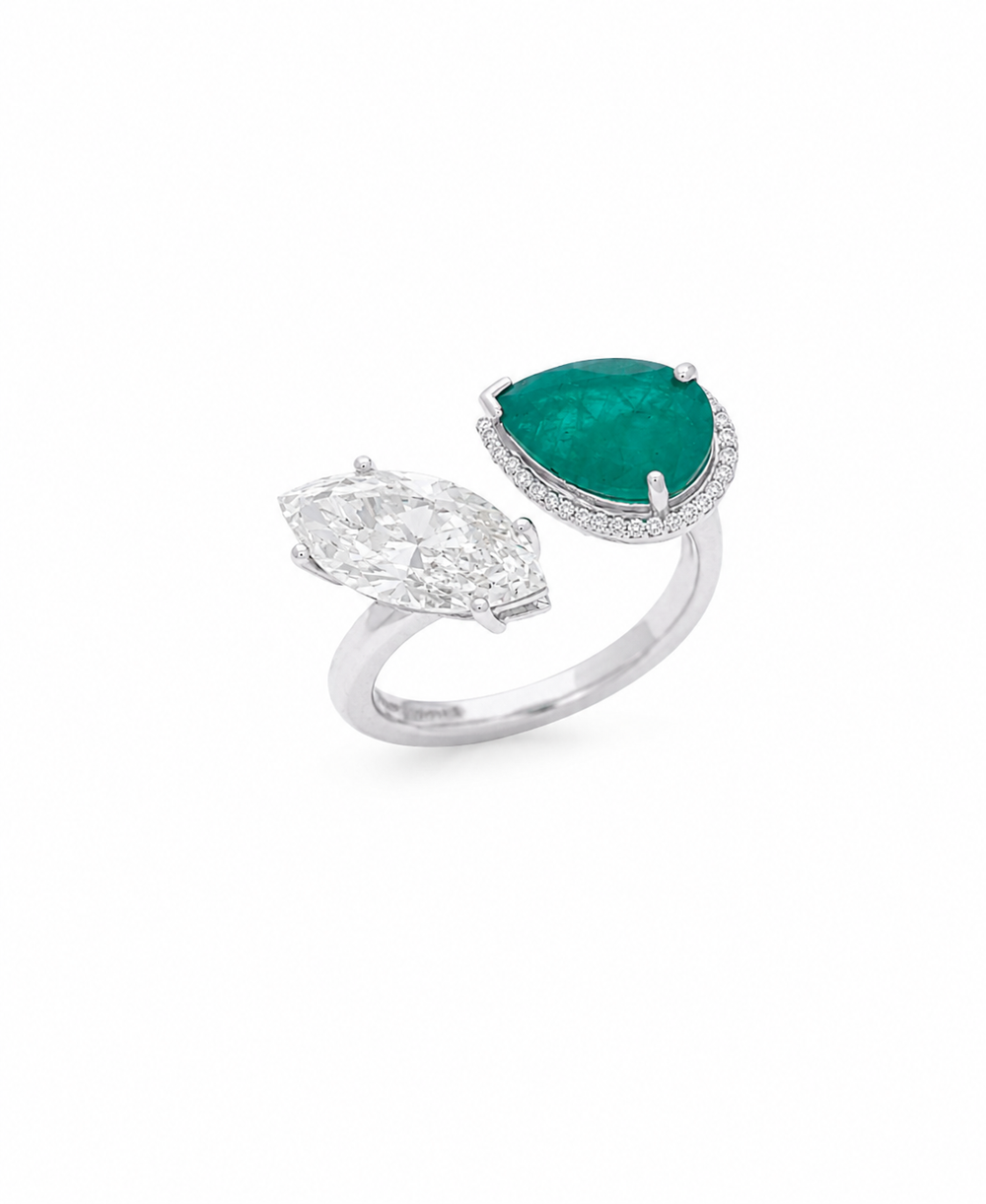 18K White Gold Emerald Diamond Toi et Moi Ring