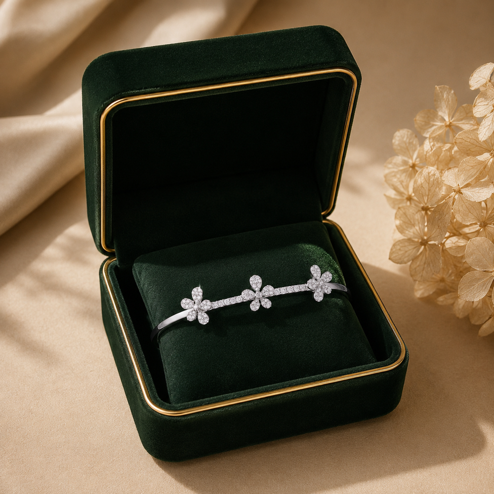 Jasmine Diamond Bracelet in 18K White Gold