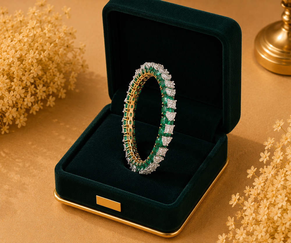 Columbian Emerald Heart Princess Diamond Bracelet in 18K Gold