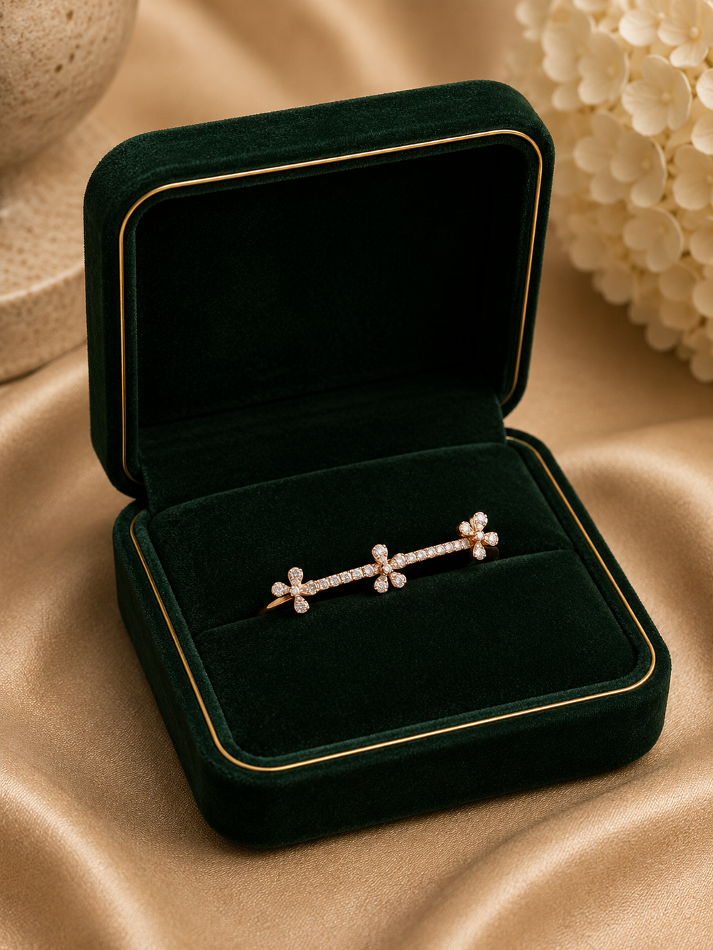 Fleuré Diamond Floral Bracelet in 18K Yellow Gold