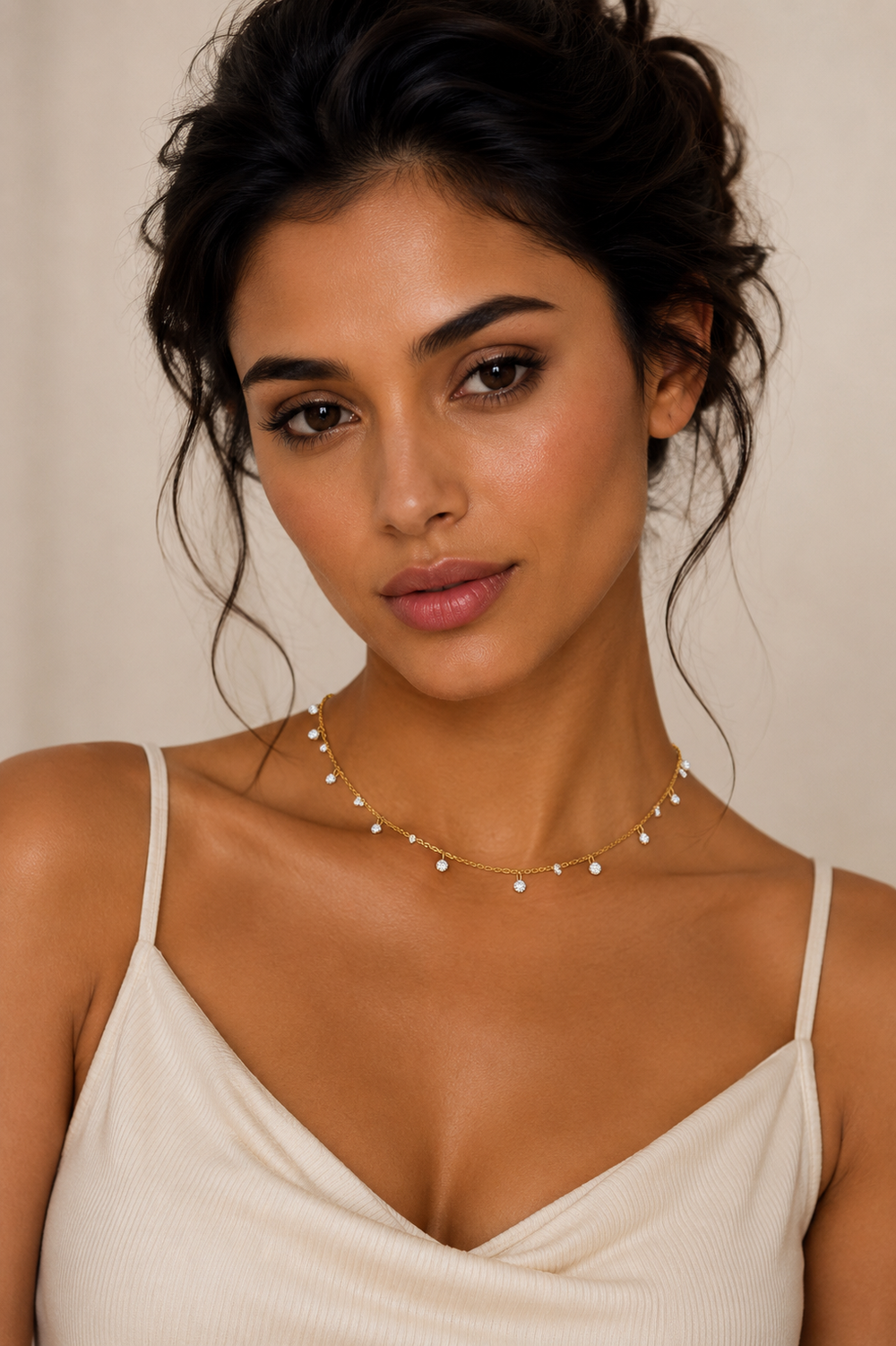 Delicate Diamond Chain Necklace in 18K Gold