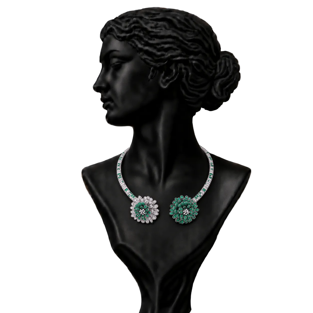 Bloom Diamond Necklace in 18K Gold