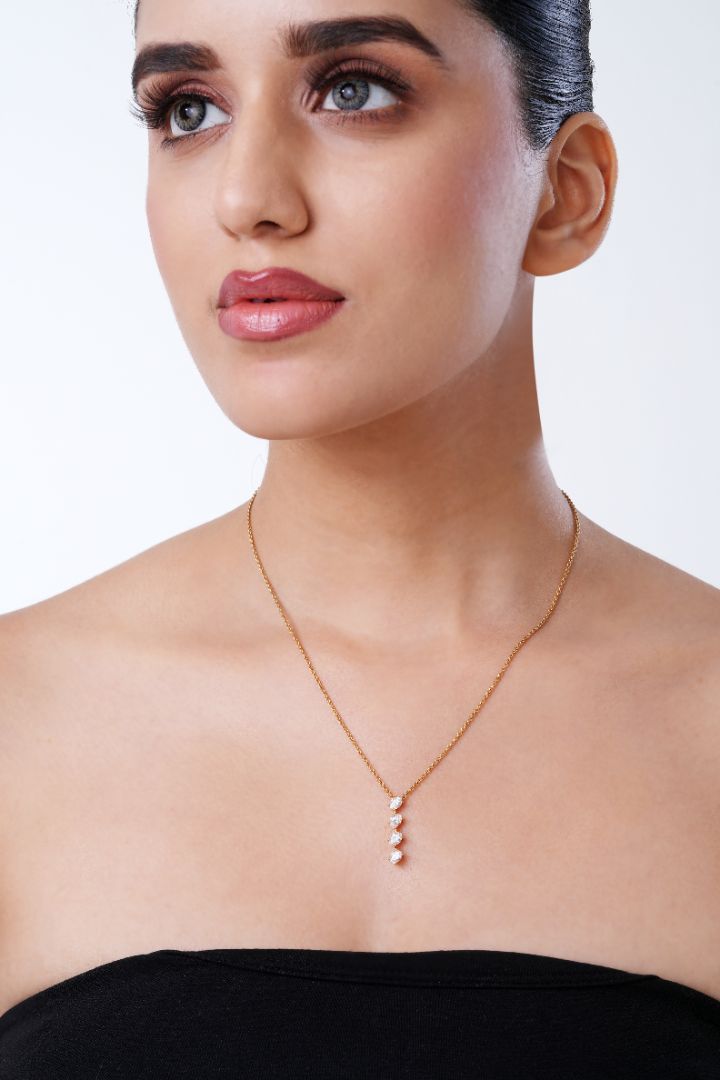 Tiara Oval Pendant