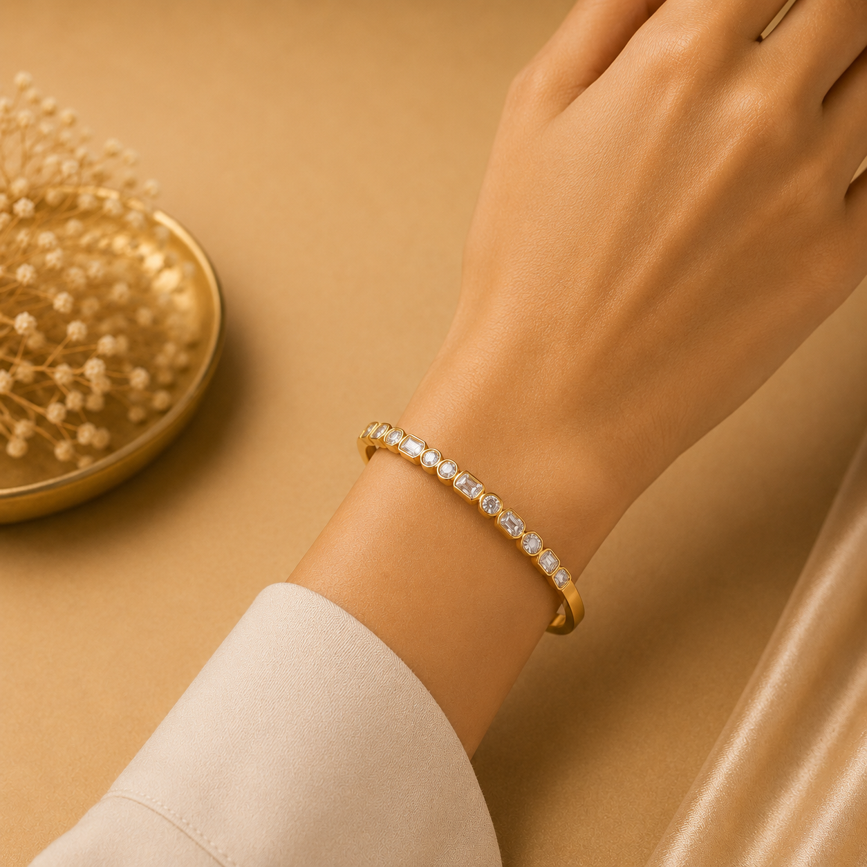 Lumière Royale Diamond Bracelet in 18K Yellow Gold