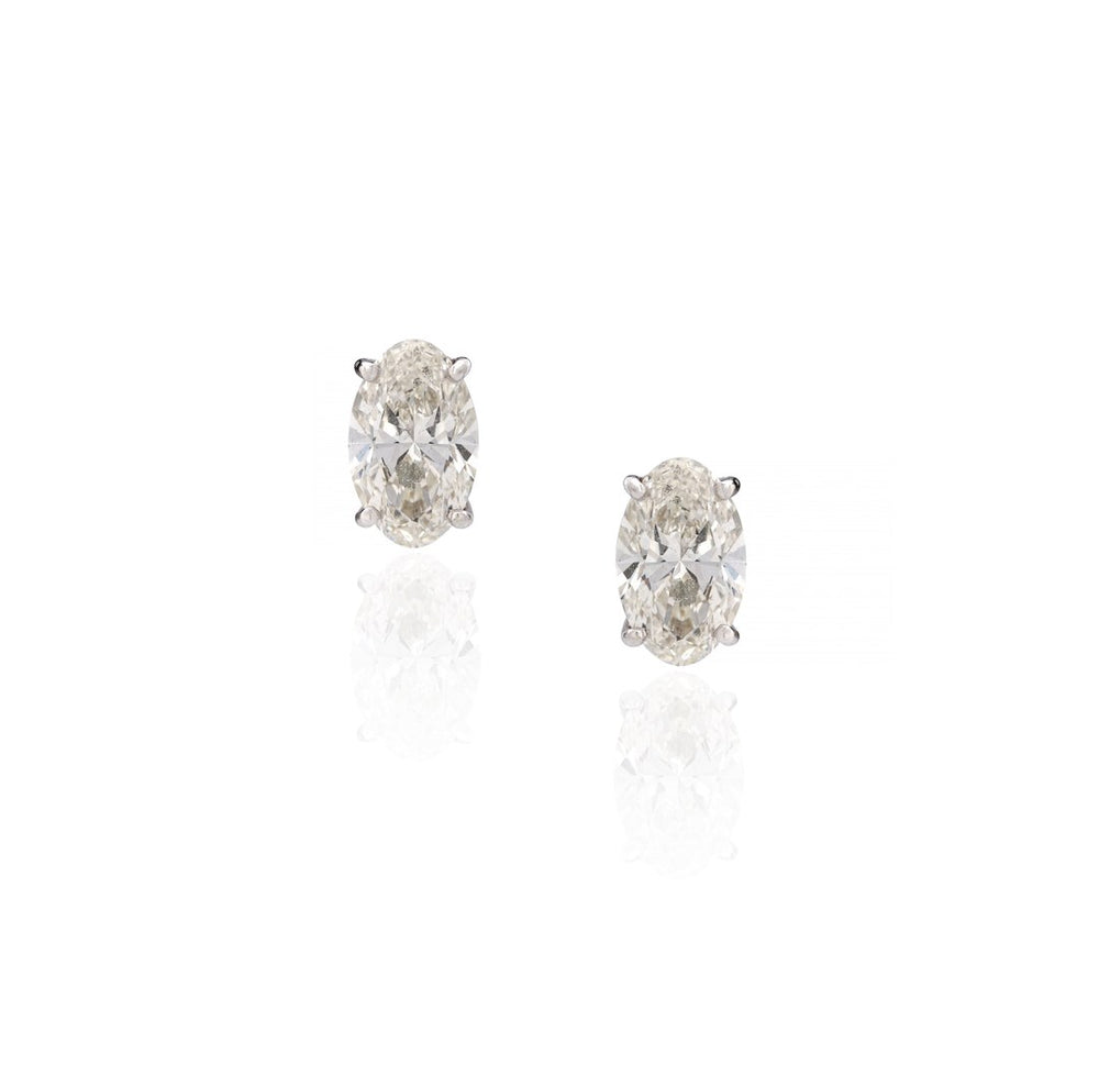 18K White Gold Diamond Cluster Stud Earrings