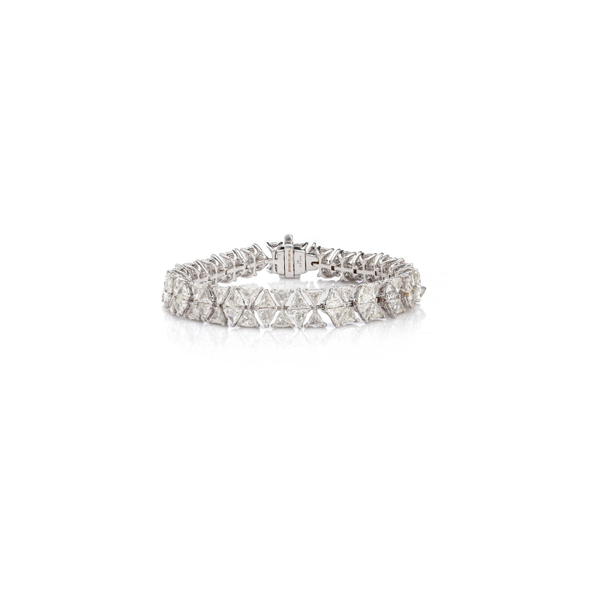 Éclat Royale Diamond Statement Bracelet in 18K White Gold
