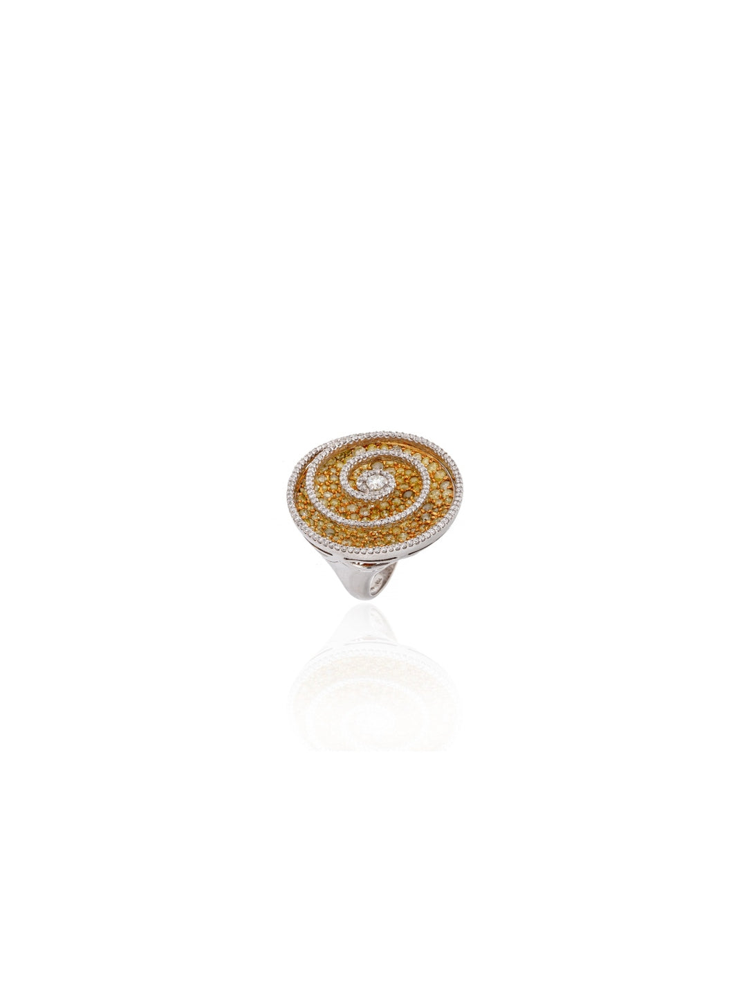 Solaris Royale Diamond Ring