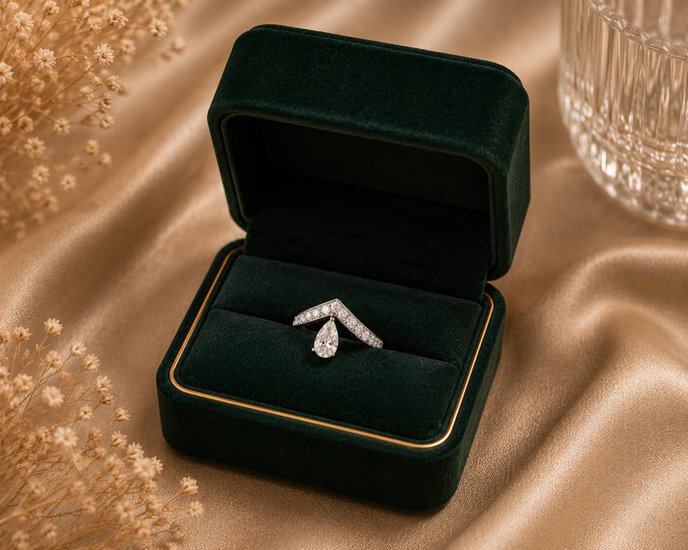 Celeste V Crown Diamond Ring