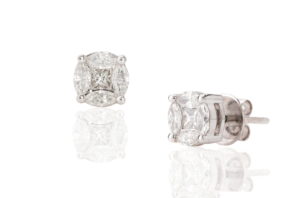 Izzari Lumière Diamond Solitaire Stud Earrings