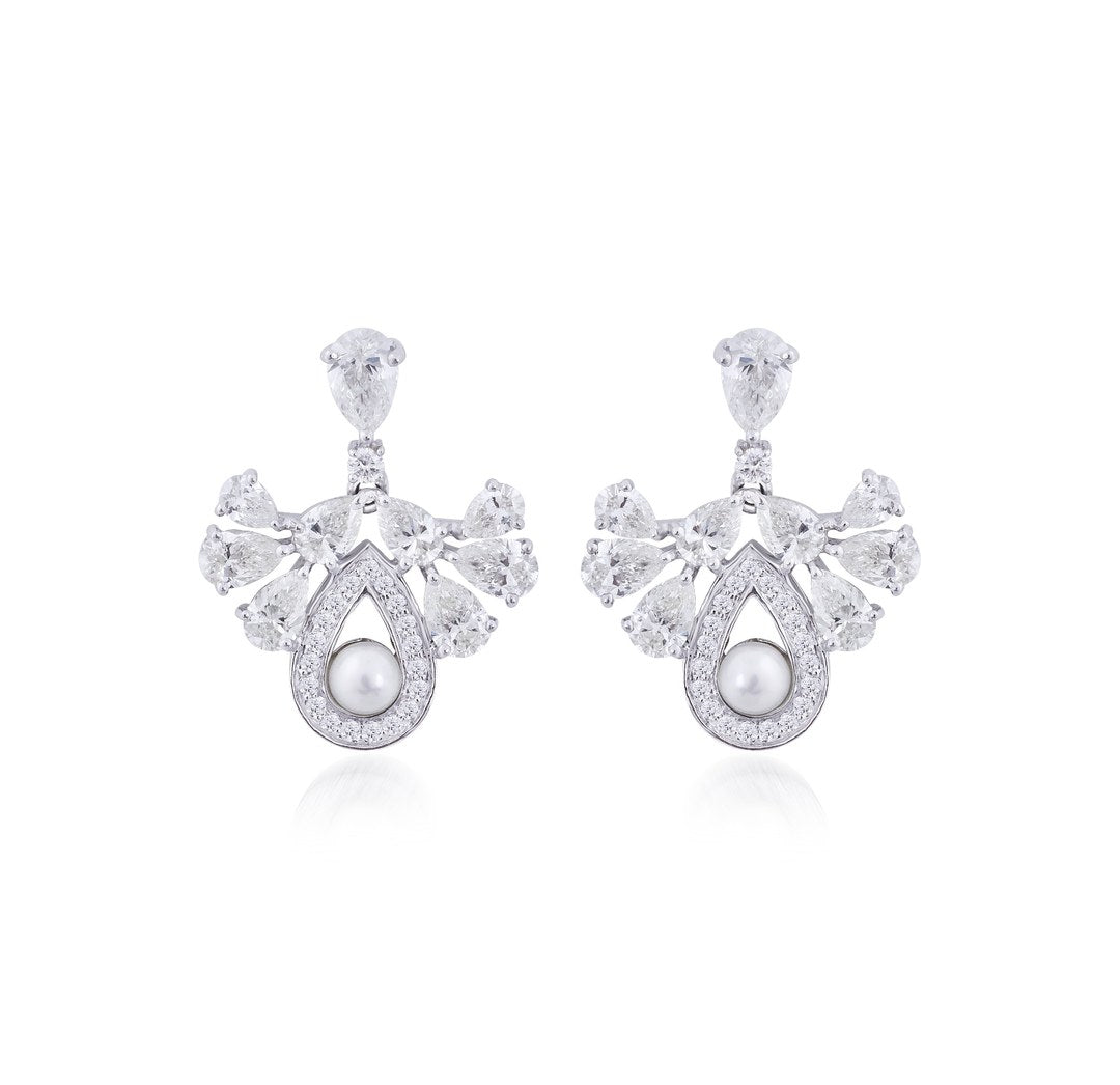 18K White Gold Diamond Drop Earrings