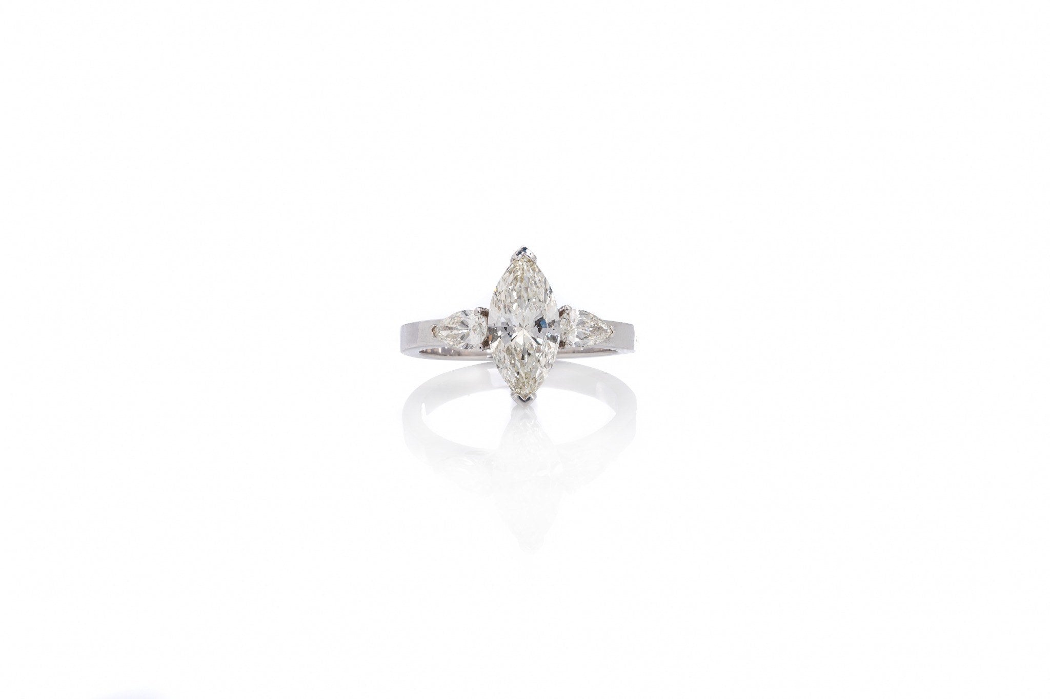Solenne Whisper Diamond Ring