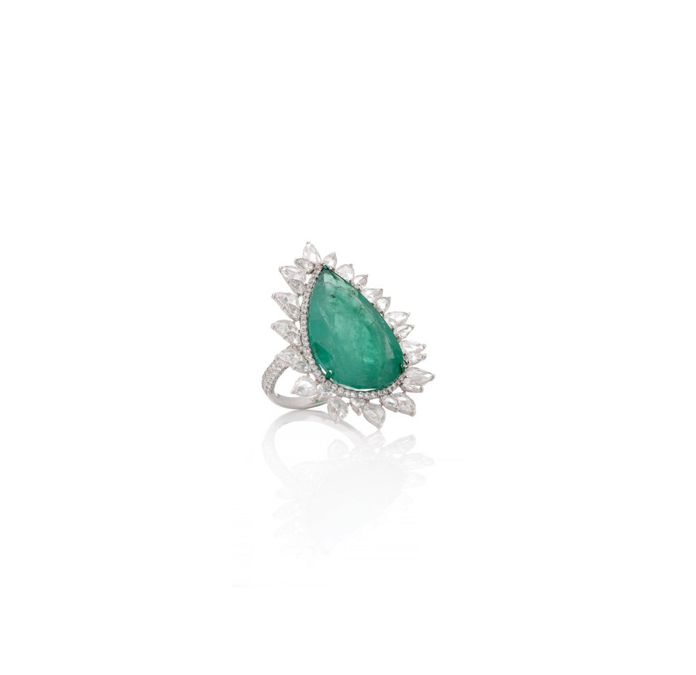 18K White Gold Emerald Diamond Pear Ring