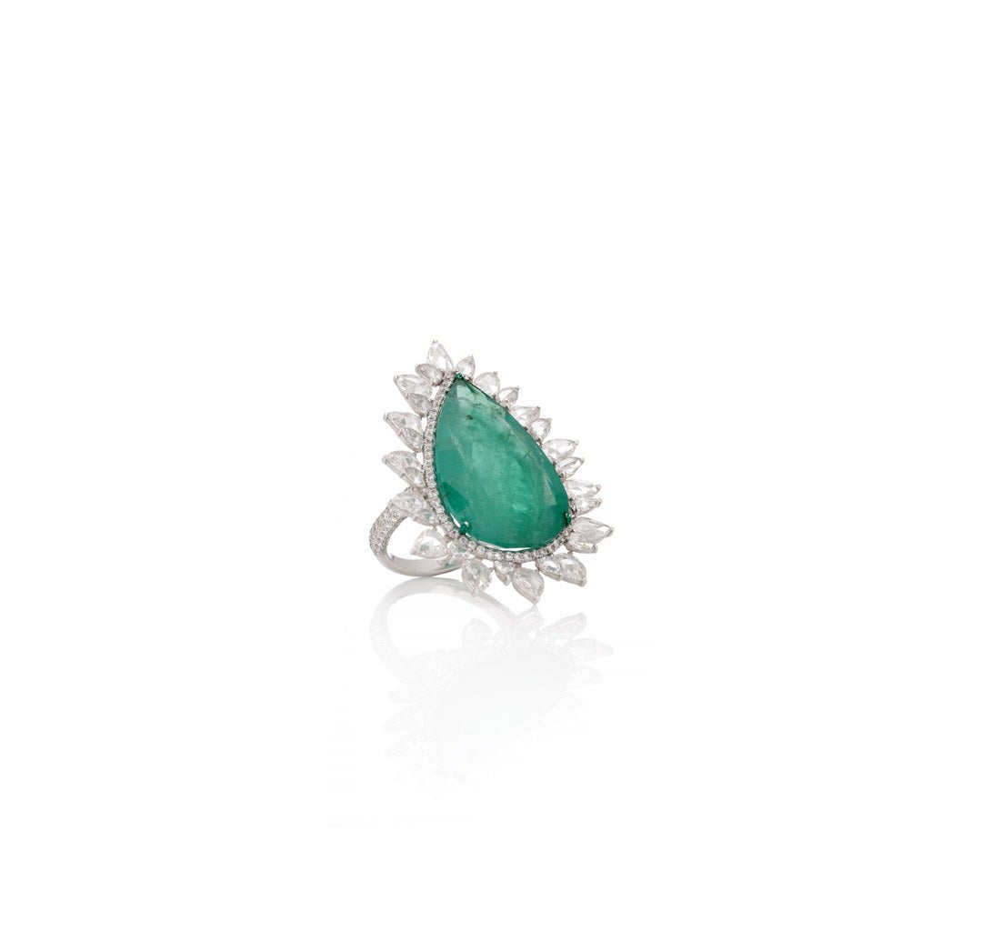 18K White Gold Emerald Diamond Pear Ring