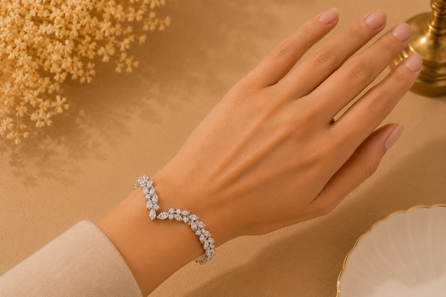 Auravé Leaf Diamond Bracelet in 18K White Gold