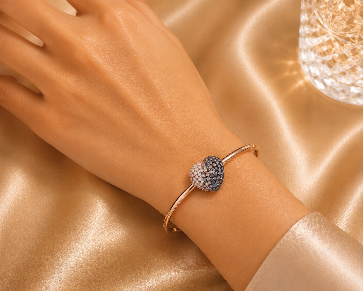 Ombre Disco Heart Diamond Bracelet in 18K Rose Gold