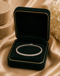 Éclat Royale Diamond Tennis Bracelet in 18K White Gold