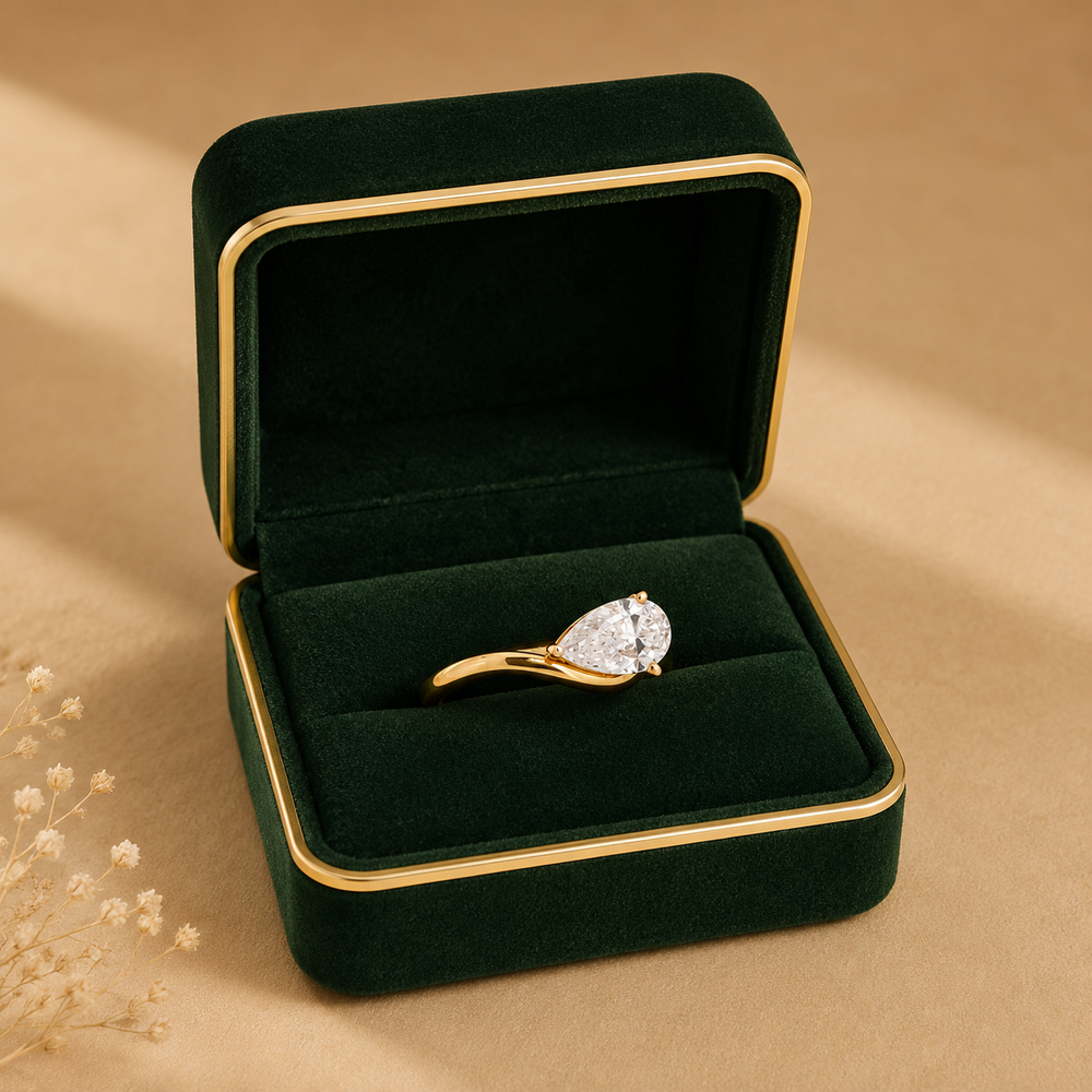 18K Yellow Gold Pear Diamond Solitaire Ring