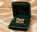 Royal Laurel Diamond Ring in 18K Gold