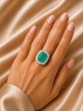 Émeraude Royale Halo Ring