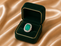 Émeraude Royale Halo Ring