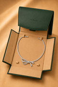 Élan Bow Diamond Collar Necklace in 18K Gold | Luxury Fine Jewellery