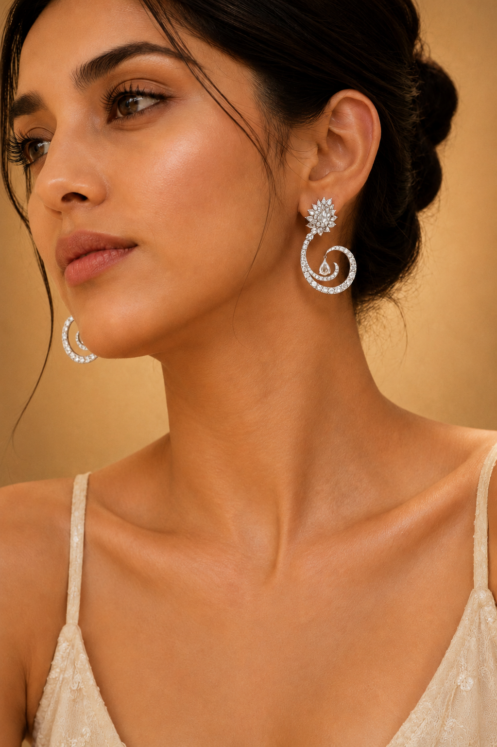 18K White Gold Diamond Spiral Earrings