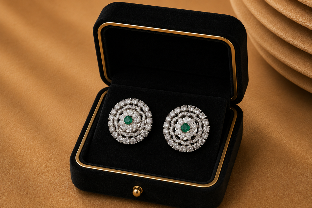 Étoile Emerald Pavé Diamond Stud Earrings in 18K Gold