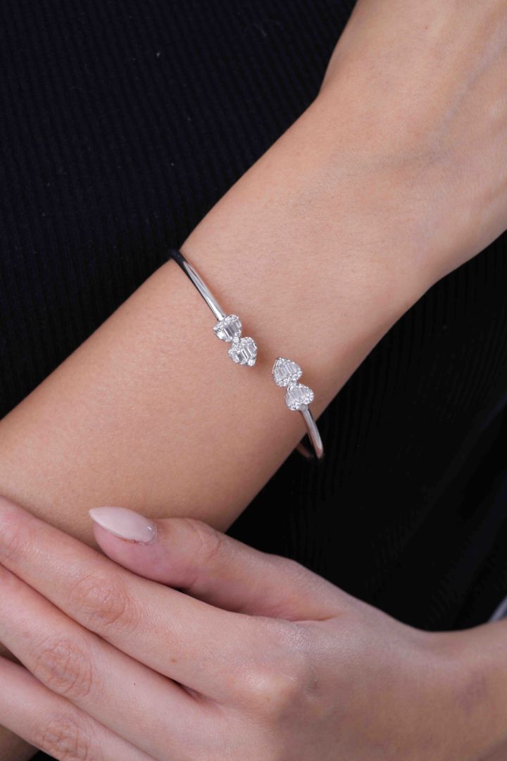 Asterica Twisted Bracelet