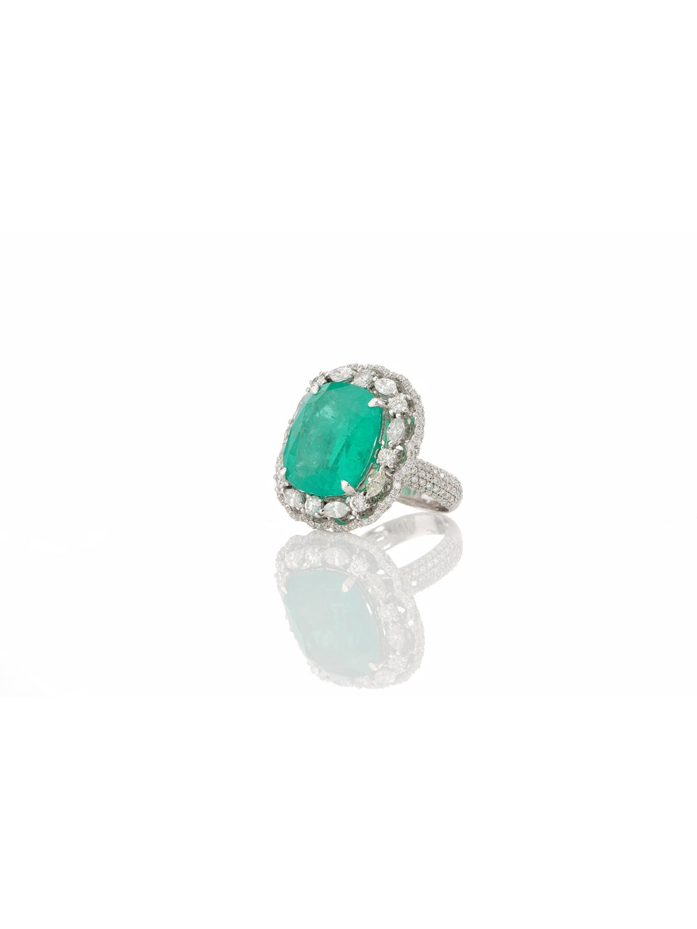 Émeraude Royale Halo Ring