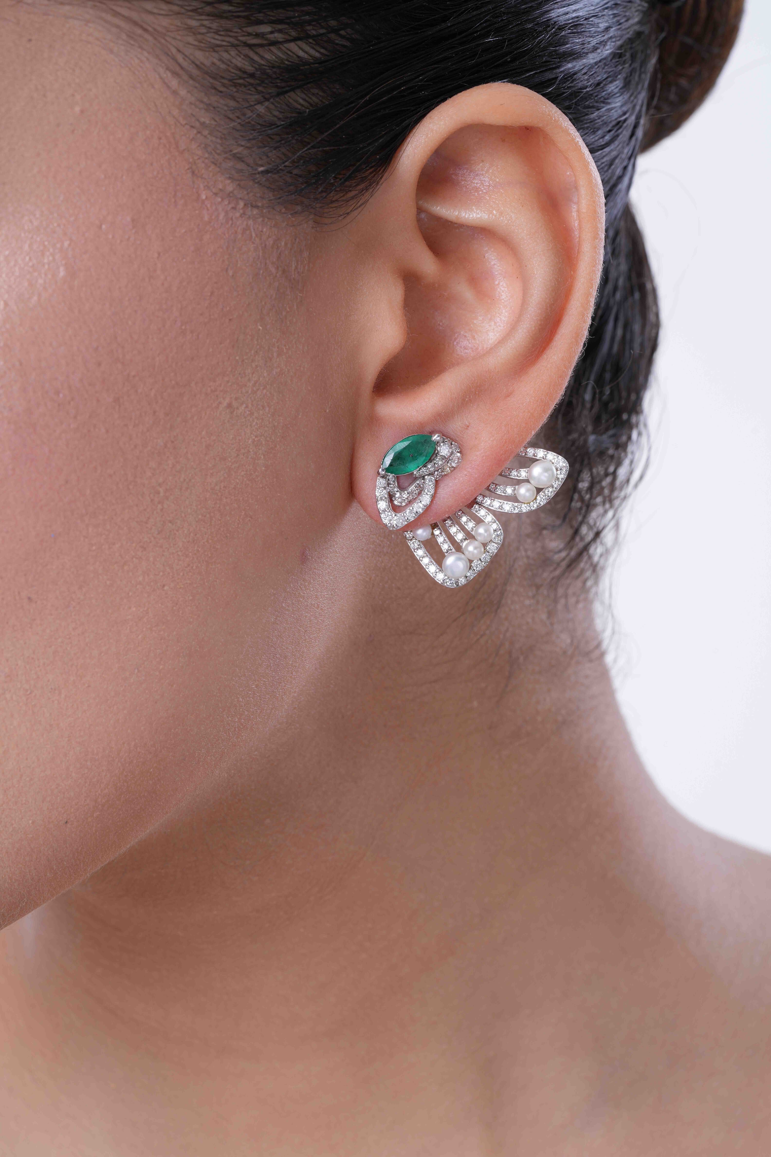 FERAL EMERALD BUTTERFLY HALF EARRING