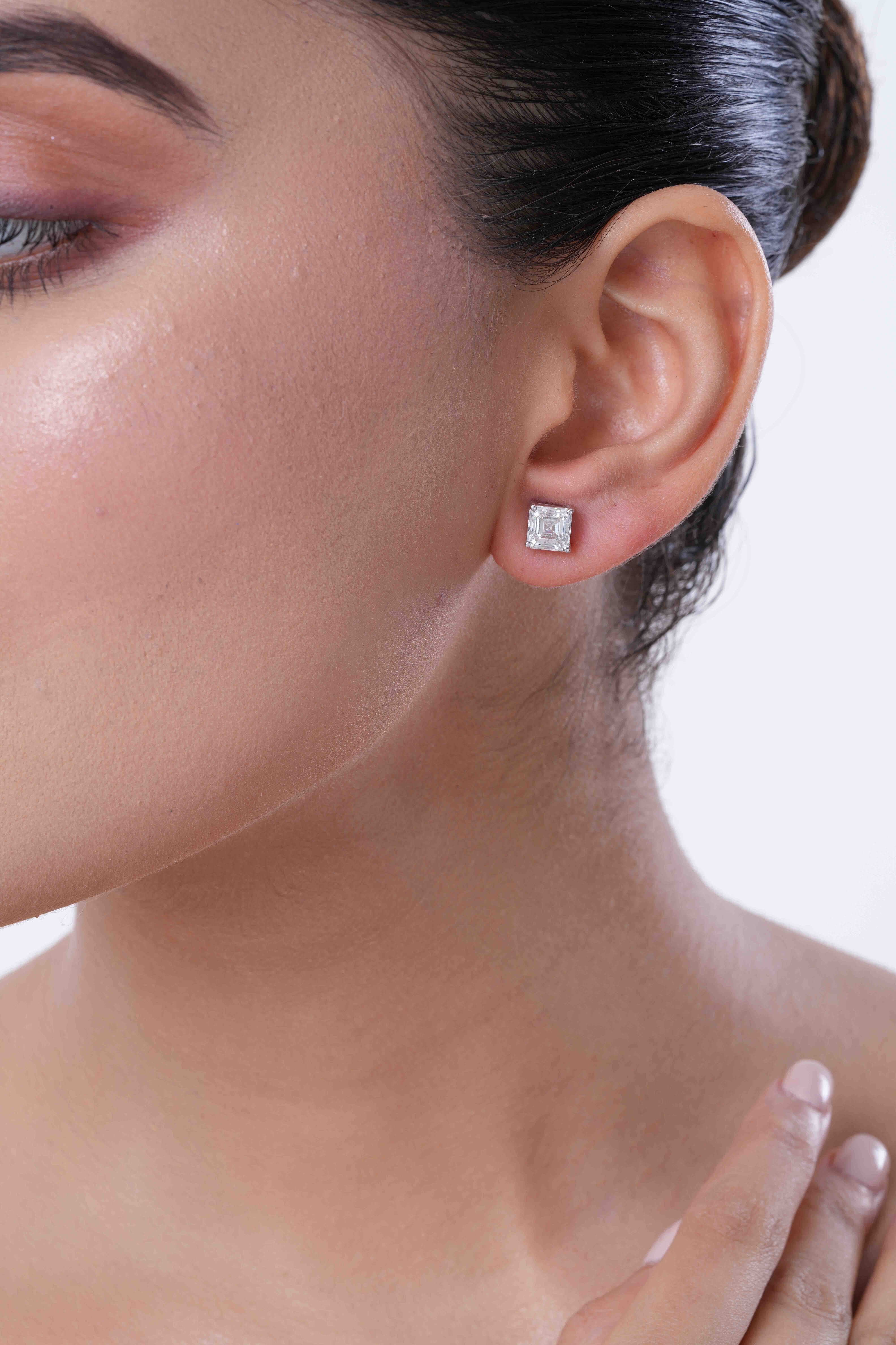 ASTERICA ASCHER SOLITAIRE EARRING