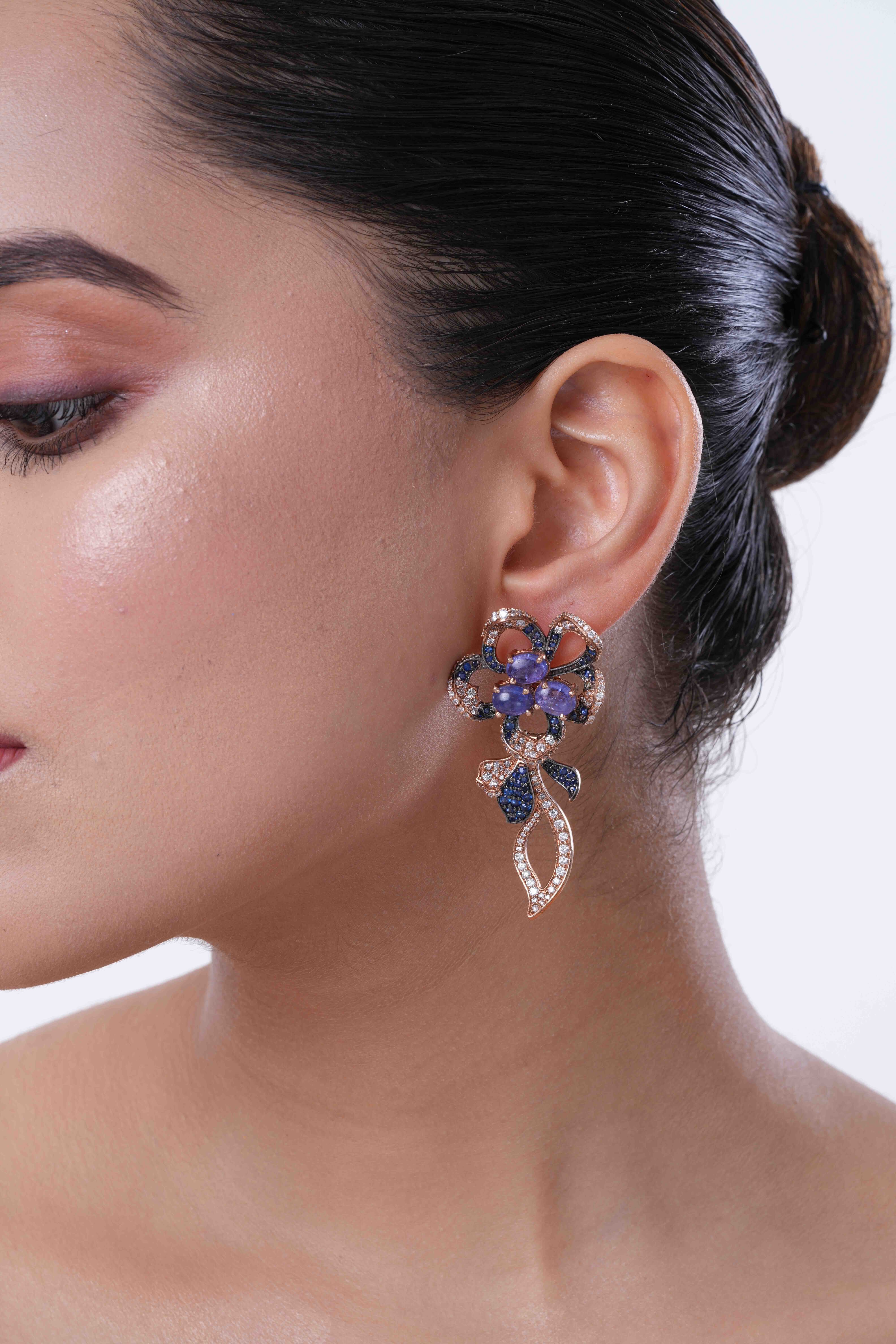 FERAL TANZANITE FLOWER EARRING