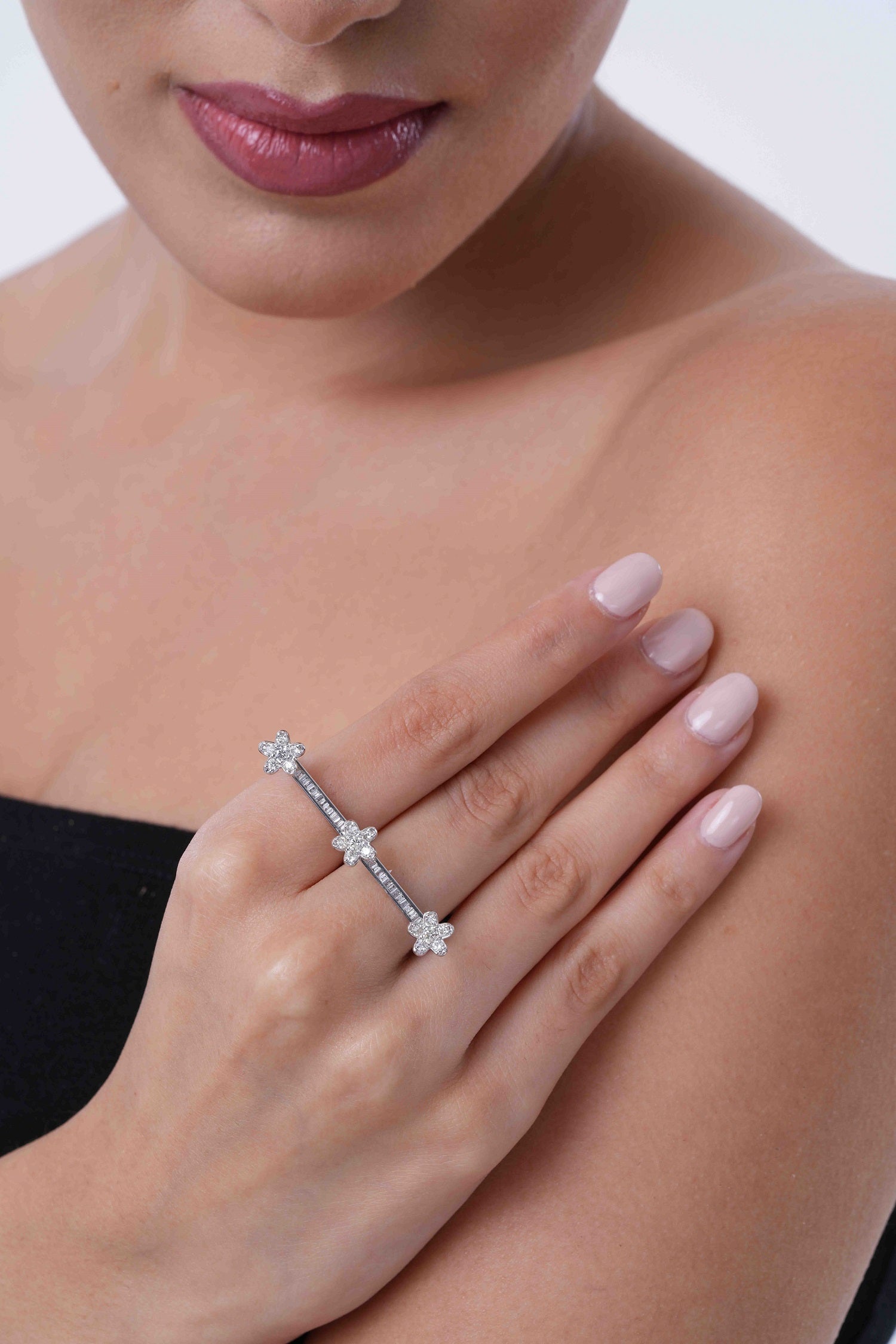Jasmine Double Finger Ring