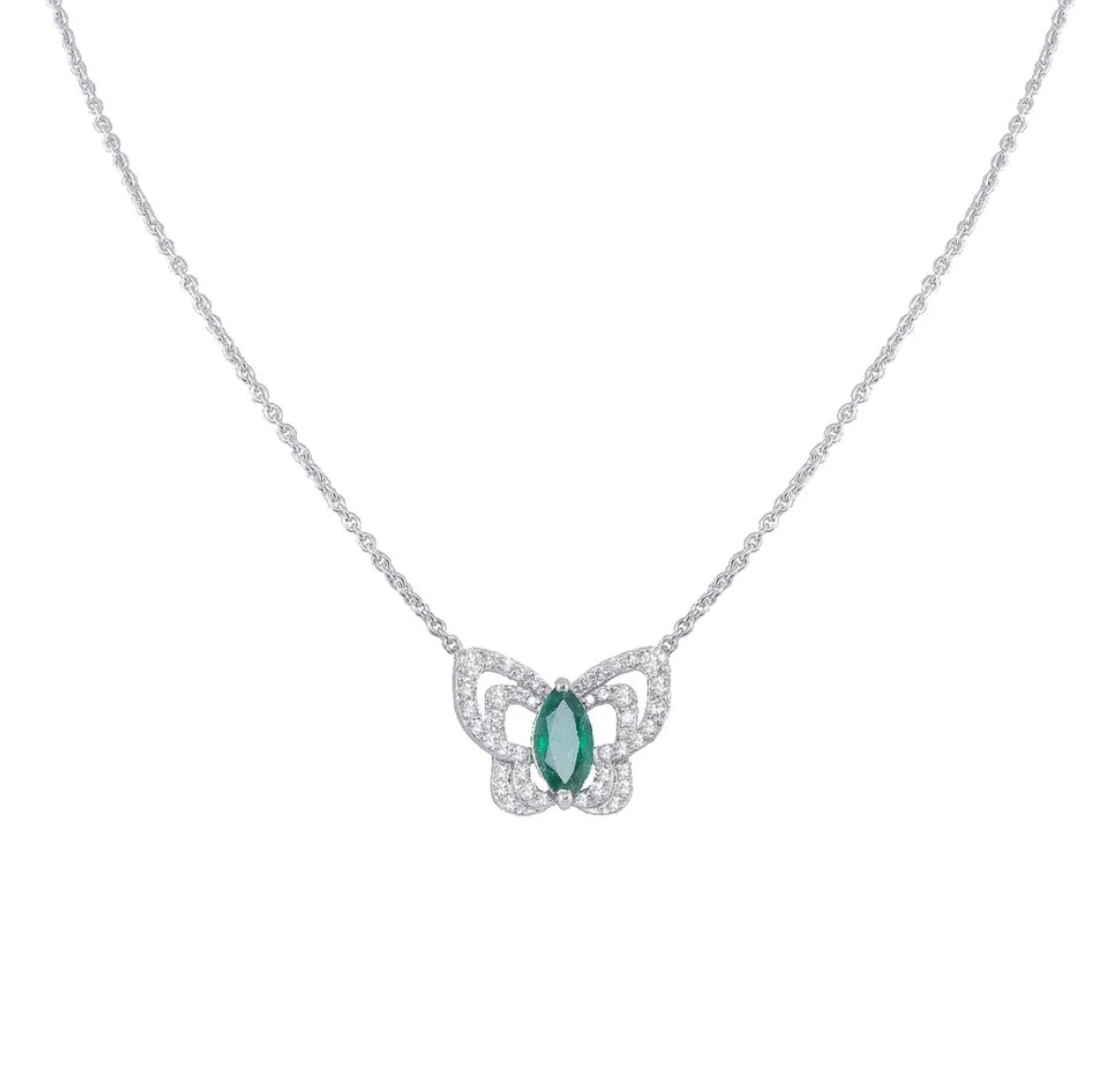 Emerald Diamond Pendant Necklace in 18K Gold