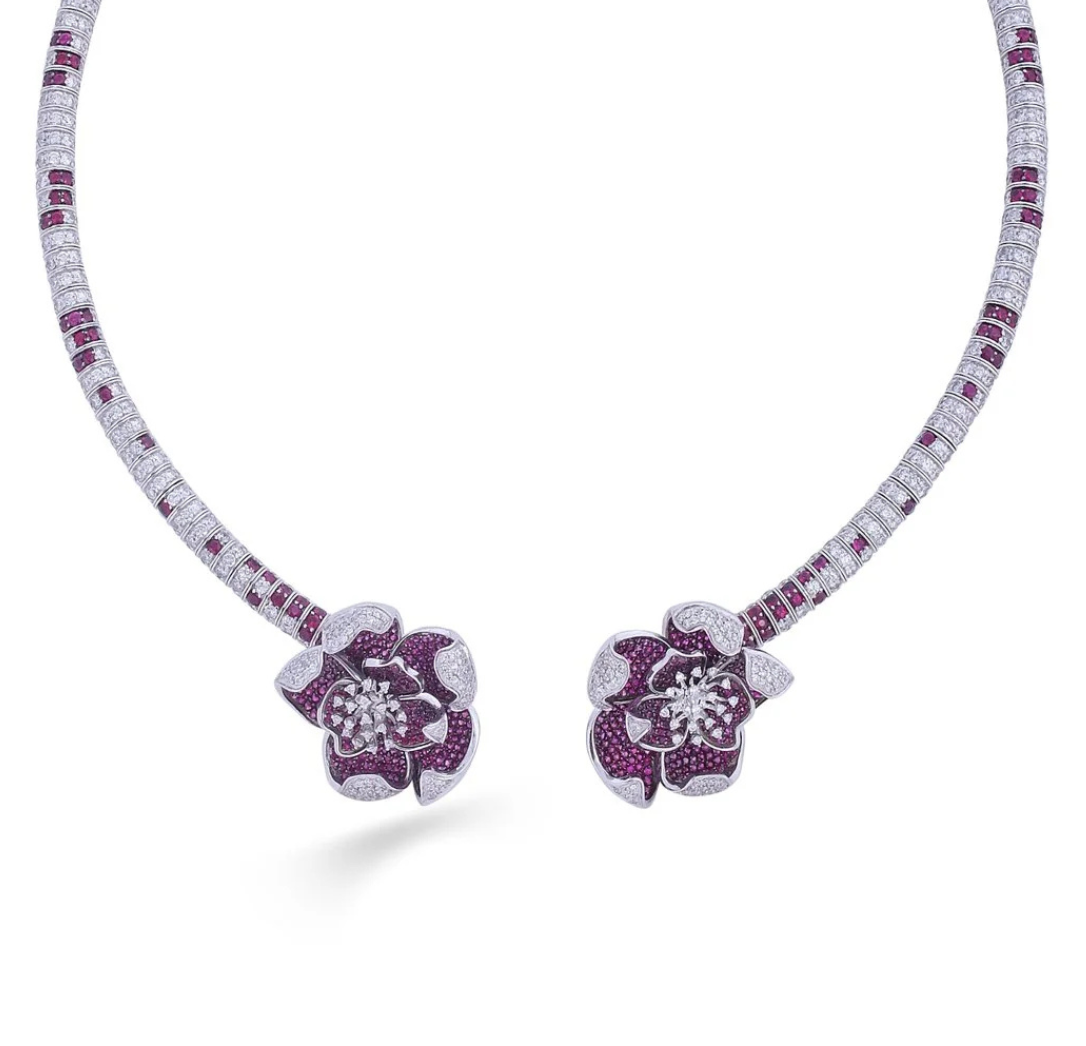 Eternal Rose Diamond Necklace in 18K Gold
