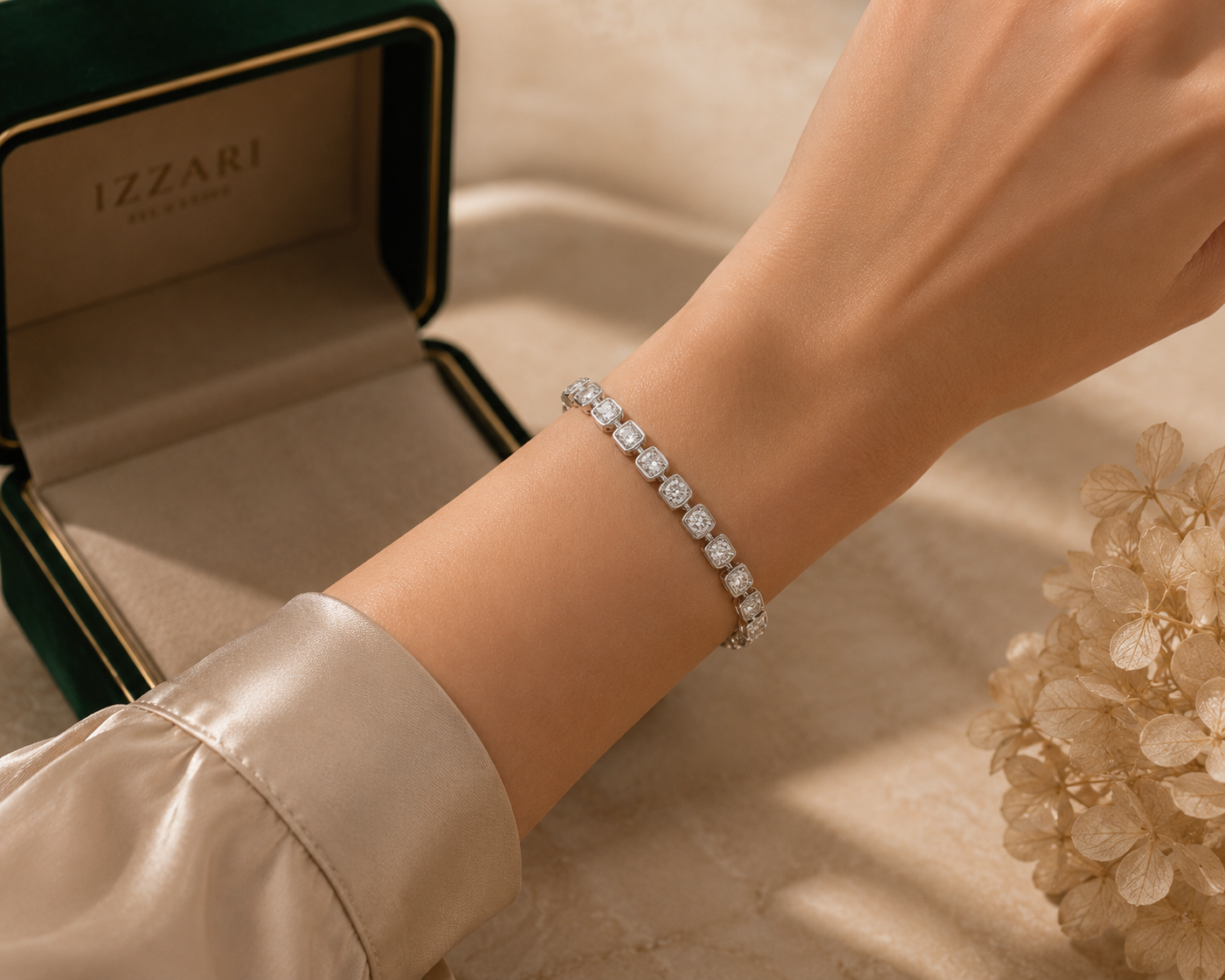 Émeraude Cut Diamond Tennis Bracelet in 18K White Gold