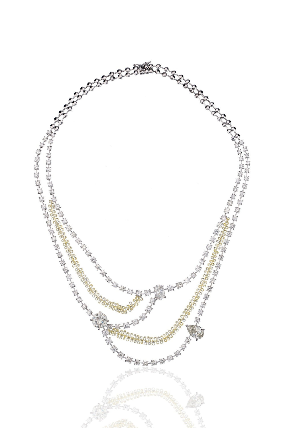 Éternelle Layered Diamond Necklace Set in 18K Gold | Luxury Fine Jewellery