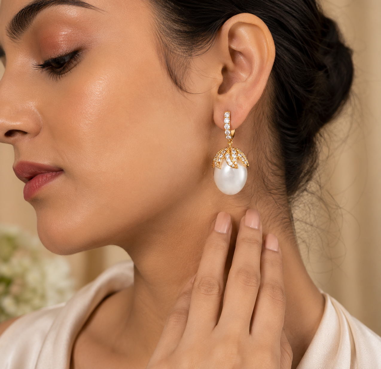 18K Yellow Gold South Sea Pearl Diamond Earrings